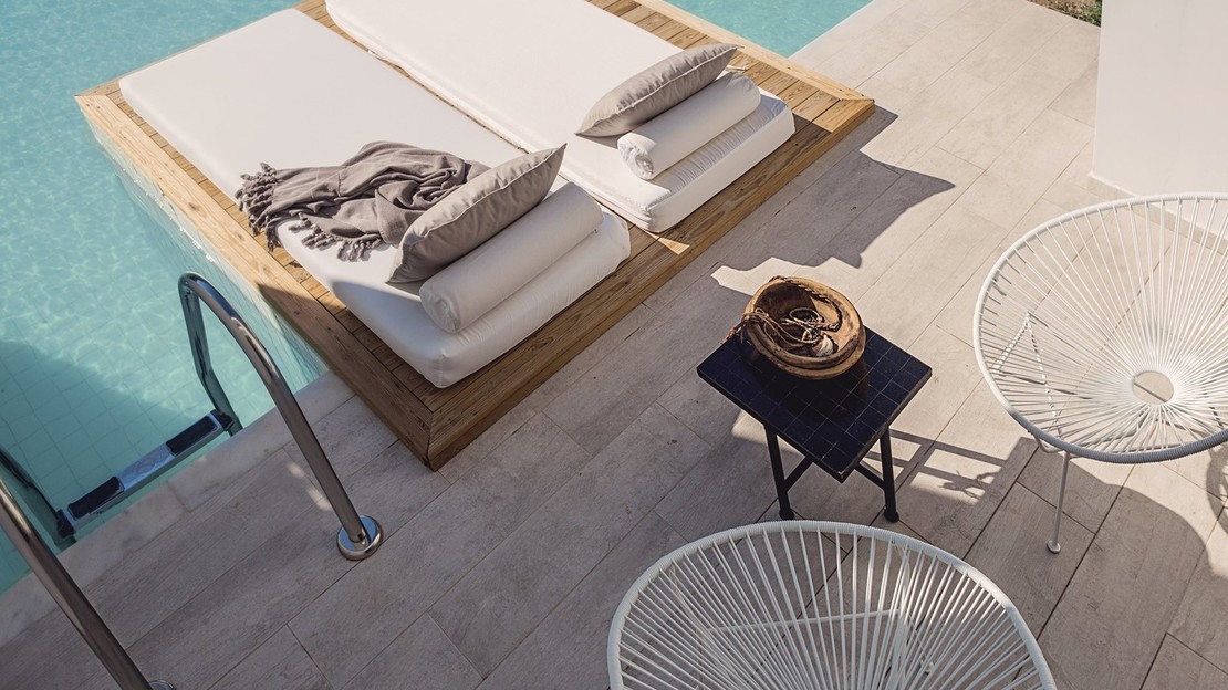 Loft Suite with Veranda and Sharing Pool